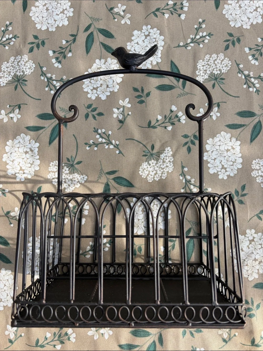 Bird-Top Utensil Caddy